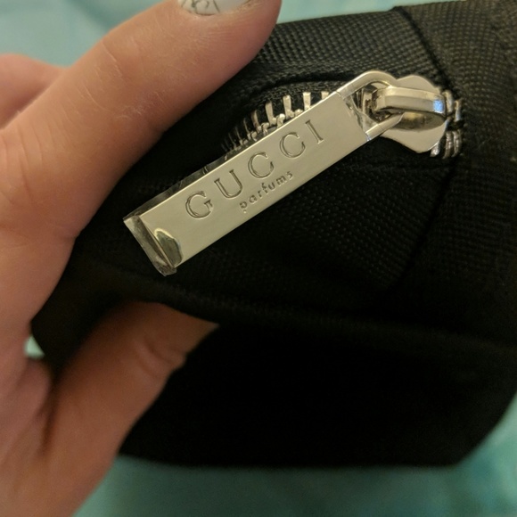 Gucci make up bag - Picture 2 of 3